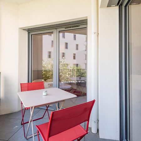 Charming Apartment With Balcony And Parking Near The Center Of Annecy Luaran gambar