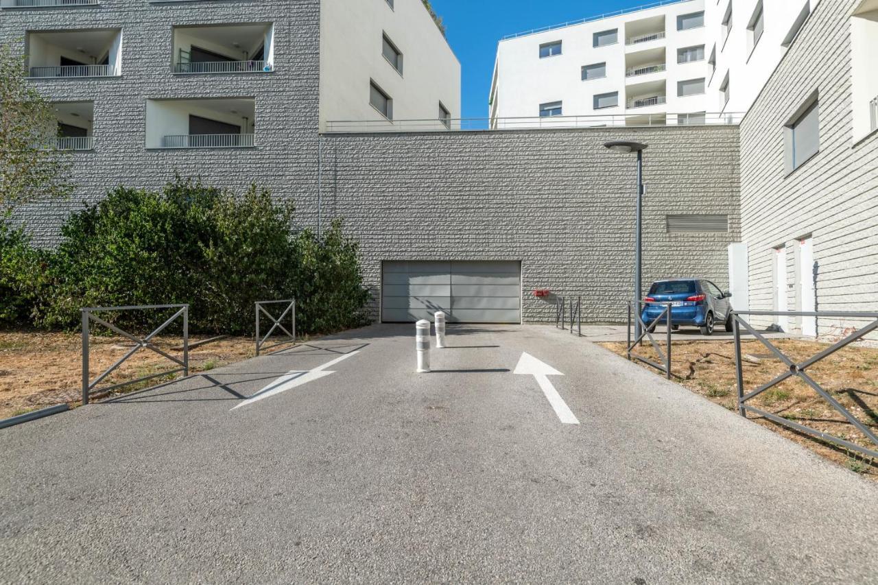 Charming Apartment With Balcony And Parking Near The Center Of Annecy Luaran gambar