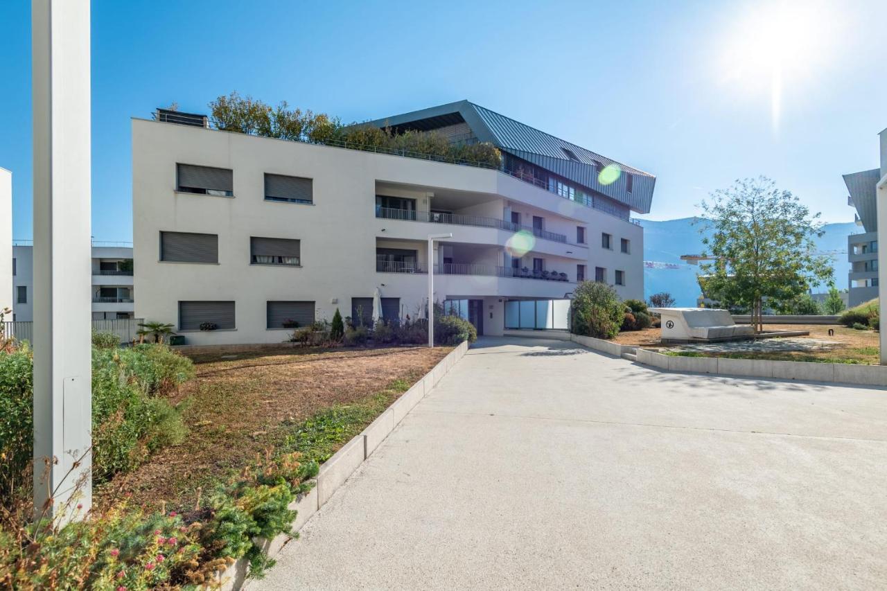Charming Apartment With Balcony And Parking Near The Center Of Annecy Luaran gambar