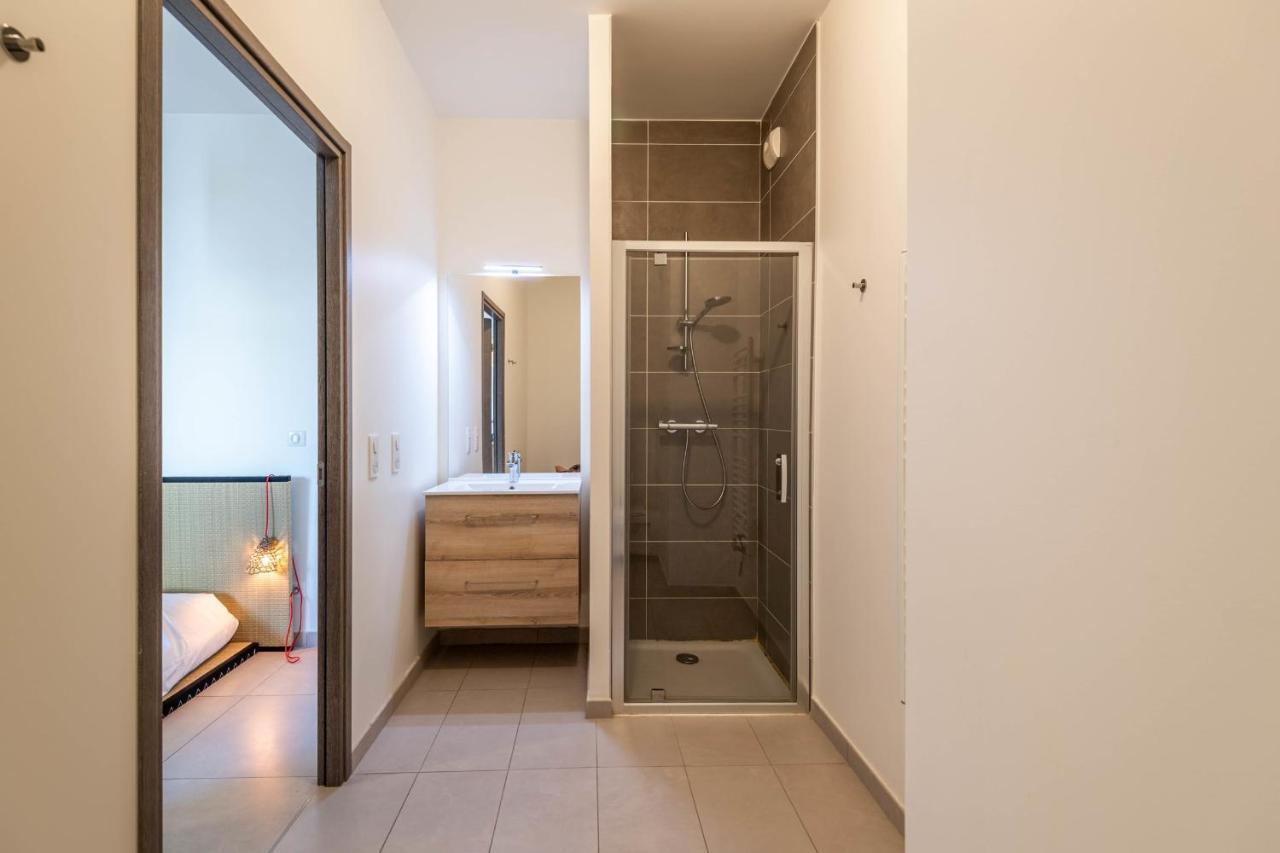 Charming Apartment With Balcony And Parking Near The Center Of Annecy Luaran gambar