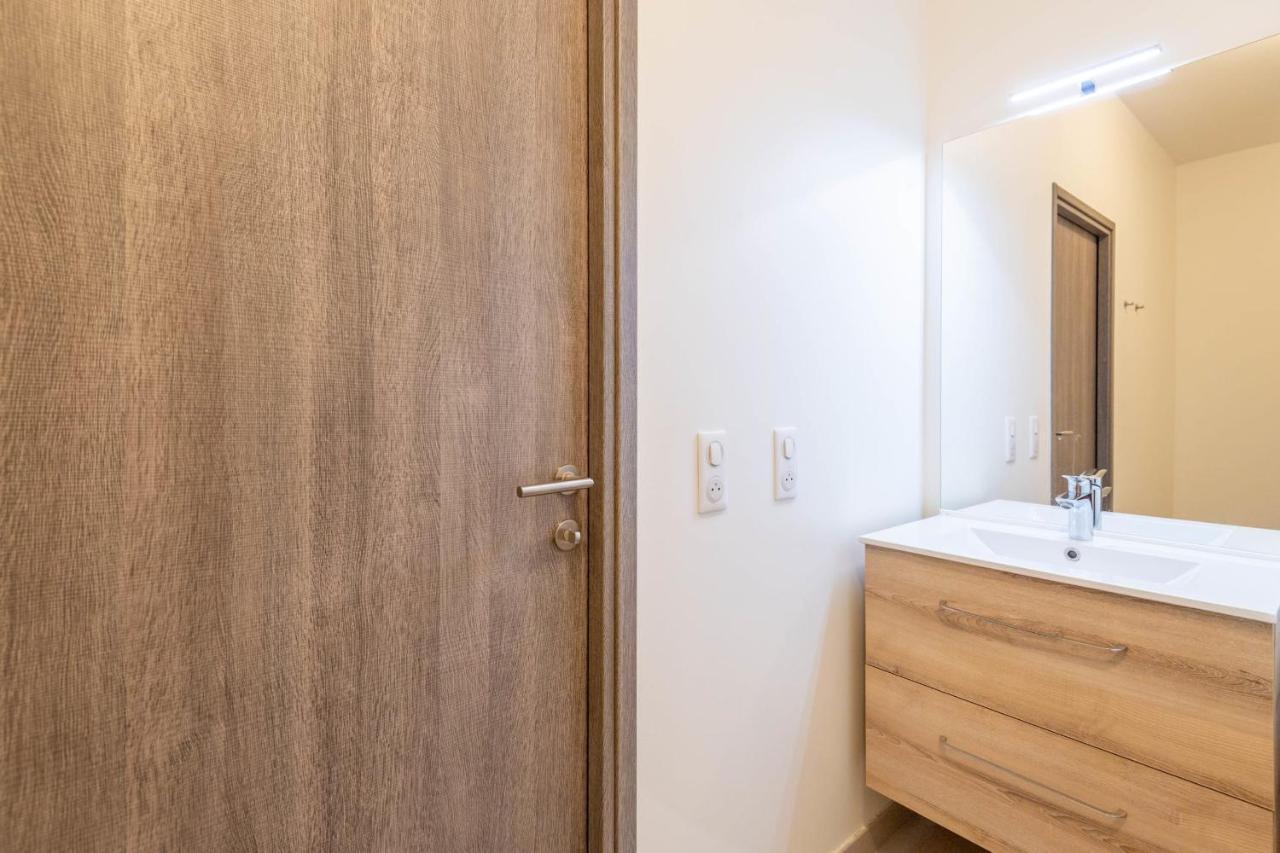Charming Apartment With Balcony And Parking Near The Center Of Annecy Luaran gambar